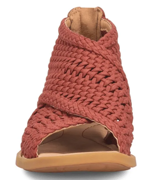 Born Women's Iwa Mac Rust Knit Fabric Sandals BR0046680-RST