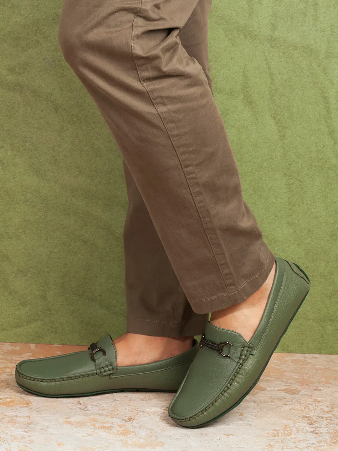 Men's Green Moc Toe Buckle Loafer (IX4111)