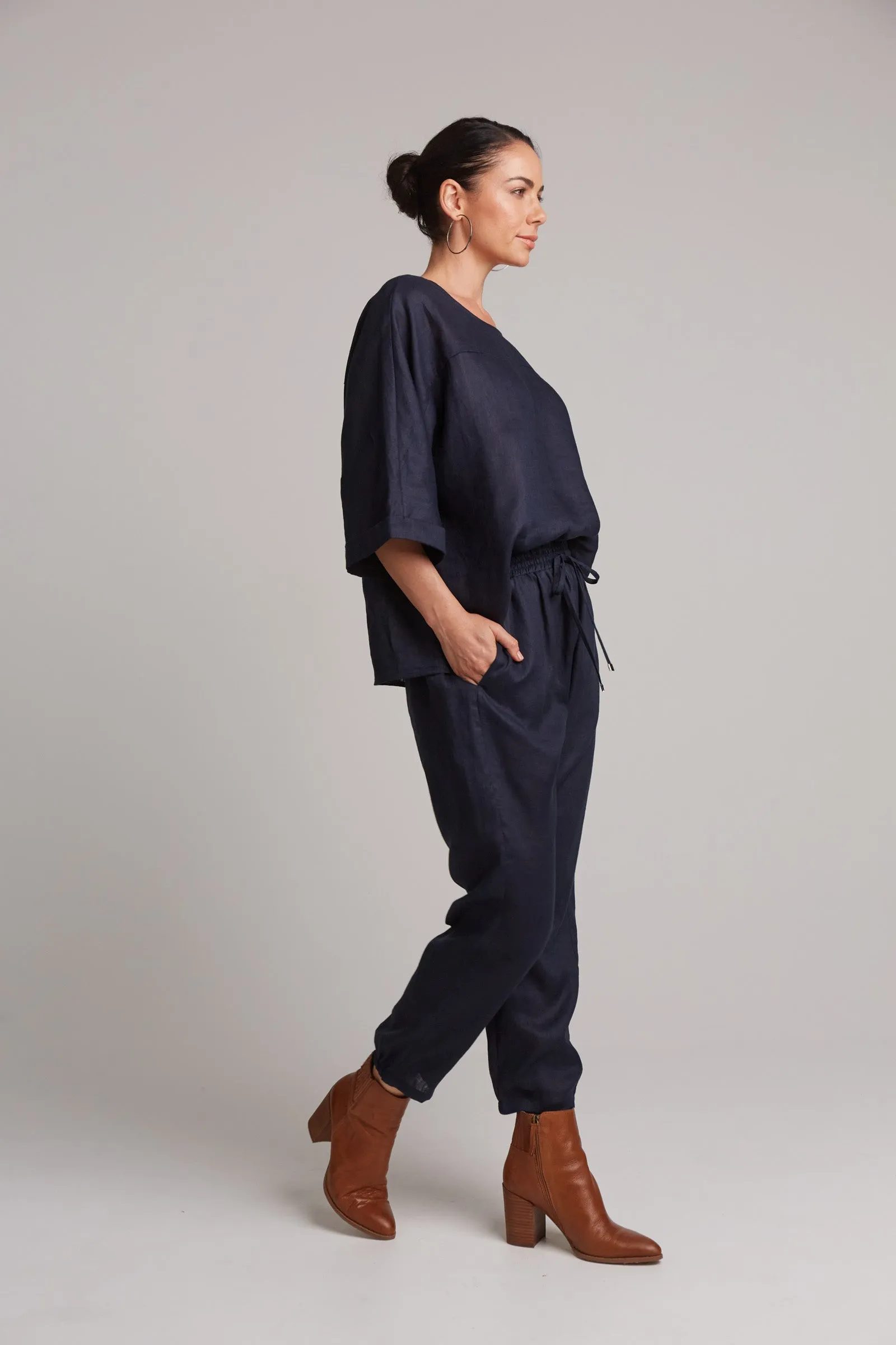 Studio Relaxed Pant - Navy