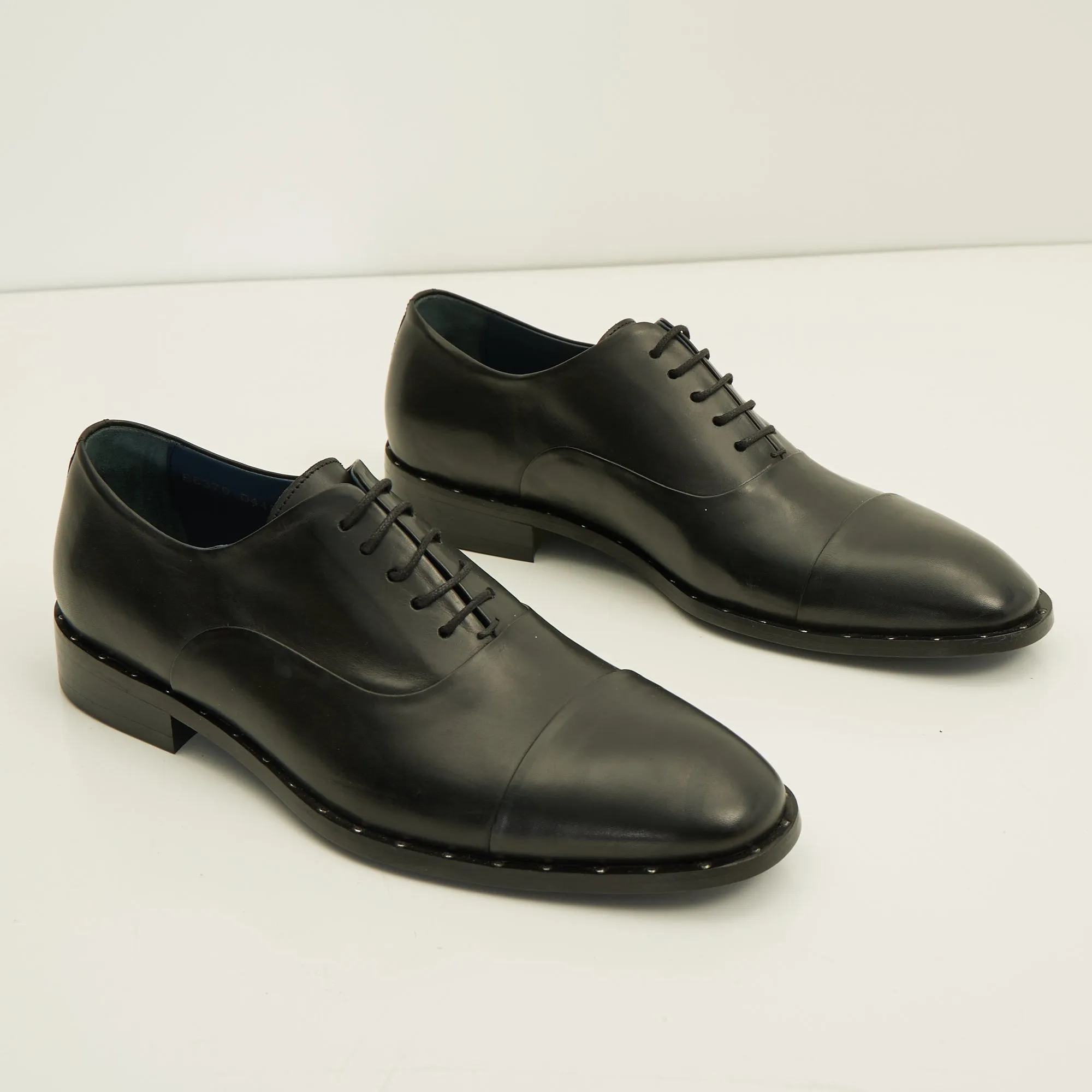 The Studded Cap Toe Oxfords Polished Leather - Black