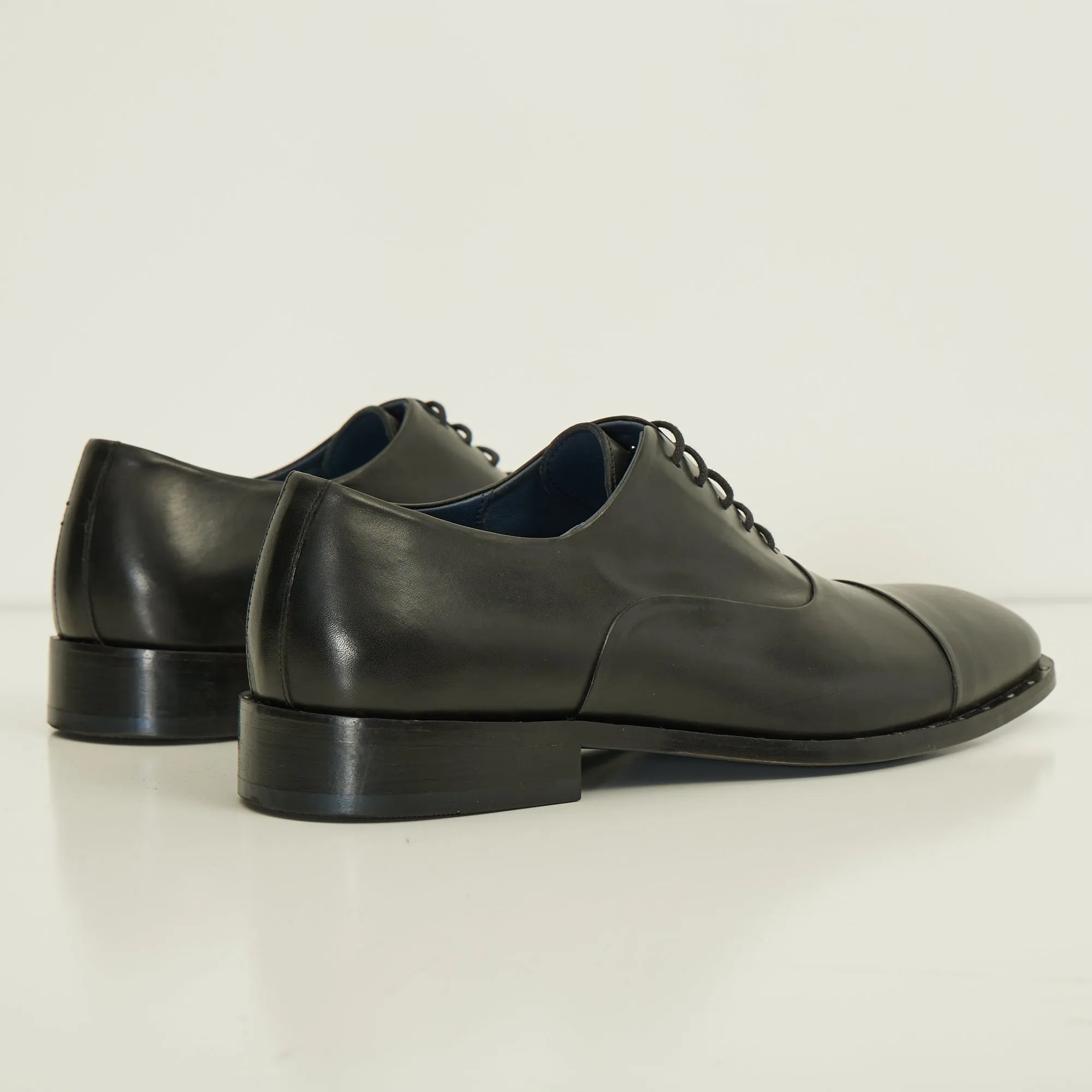 The Studded Cap Toe Oxfords Polished Leather - Black