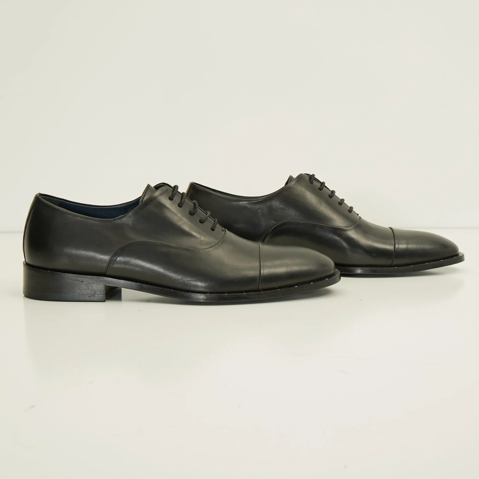 The Studded Cap Toe Oxfords Polished Leather - Black